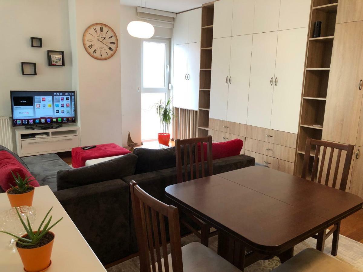 Apartment Prishtina Prisztina Zewnętrze zdjęcie
